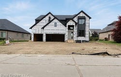 35704 Addison Drive, New Baltimore, MI 48047