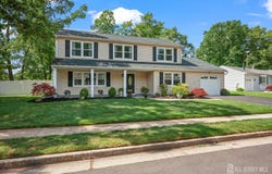 12 McFadden Drive, Monroe, NJ 08831