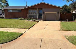 341 Maple Avenue, Salina, KS 67401