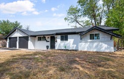 316 Wintercrest Road, Burleson, TX 76028