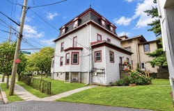3 Trinity Place, Staten Island, NY 10310