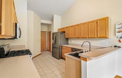2276 Ashbrook Lane, Grayslake, IL 60030
