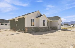 2406 E MORNING GLORY Way, Eagle Mountain, UT 84005