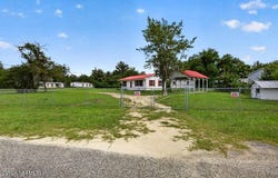 344 5TH Way, Interlachen, FL 32148