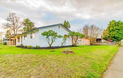 1682 HEMLOCK St, Eugene, OR 97404