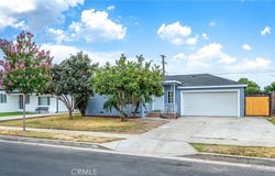 903 N Broadacres, Compton, CA 90220