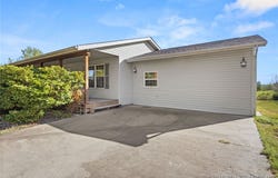 3762 Old S 5, Camdenton, MO 65020