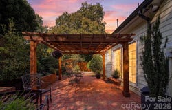 114 6th Avenue NE, Hickory, NC 28601