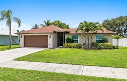 200 Park Place, Jupiter, FL 33458