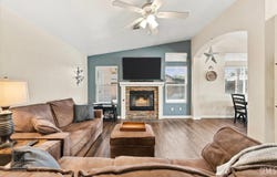 11900 Cotner Avenue, Bakersfield, CA 93312