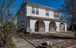 300 E 3rd, Del Rio, TX 78840