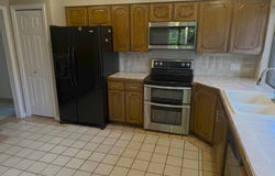 2037 S MAPLEVIEW Dr E, Bountiful, UT 84010