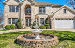 500 E Sherwood Drive, Addison, IL 60101