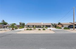 7653 Montrose, Hesperia, CA 92345