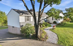 972 Ridgewood Road, Middletown, CT 06457