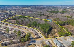 8.2 Brownstone Court SW, Decatur, AL 35603
