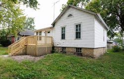 1065 S 4th Avenue, Kankakee, IL 60901