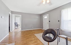 733 E Country Road, Columbus, KS 66725