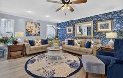 52 CLOVERDALE LN, STUARTS DRAFT, VA 24477