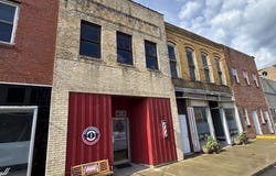 128 Vine Street, Macon, MO 63552