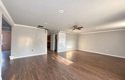 900 Lee Ln, Lockhart, TX 78644