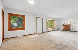 149 E Mt. Vernon Road, Waterloo, IA 50703