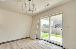 2016 HENDERSON Way, Longview, WA 98632