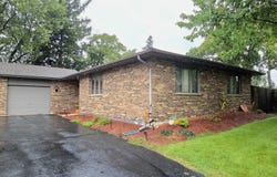 740 Tara Drive, Woodstock, IL 60098