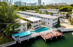 4740 Pine Tree Dr, Miami Beach, FL 33140