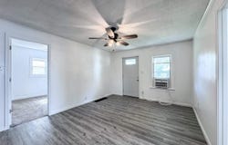 2005 Woodlawn, Terre Haute, IN 47805
