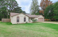 2812 Glenwood Cove, Jonesboro, AR 72401