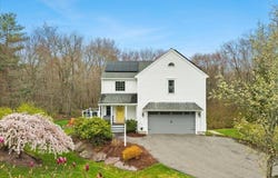 27 Brian Rd, Bridgewater, MA 02324
