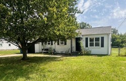 1846 Hazel Avenue, Carthage, MO 64836