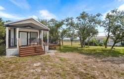 22 Cravey Rd, Boerne, TX 78006