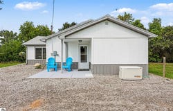 5387 E M-55, Hale, MI 48739