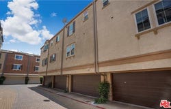 14120 W Willow Ln, Van Nuys, CA 91405