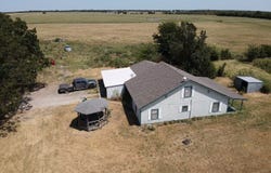 1635 CR 33500, Sumner, TX 75486