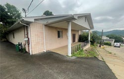 750 5th St, Ambridge, PA 15003