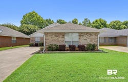 2668 Hampton Park Circle, Foley, AL 36535