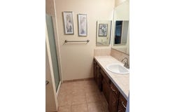 3831 W Hillsdale Avenue, Visalia, CA 93291