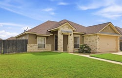 108 PARK HTS, Poth, TX 78147