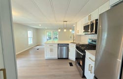 525 Riverleigh Avenue, Riverhead, NY 11901