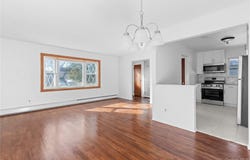 345 41 ST, Copiague, NY 11726