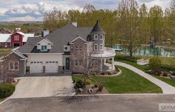 4825 E 21 S, Ammon, ID 83406