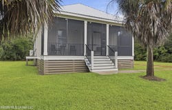 138 Lafitte Drive, Waveland, MS 39576