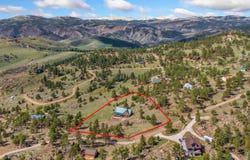 171 Critter Ct, Livermore, CO 80536
