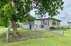 610 E 3rd, Glasco, KS 67445