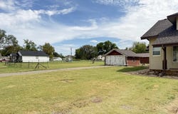 209 E Beech, Pond Creek, OK 73766