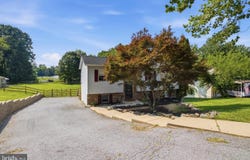 1954 BERGDOLL AVE, UPPER CHICHESTER, PA 19061