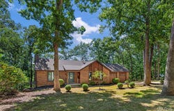 19 Greenview Drive, Defiance, MO 63341